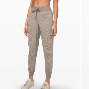 Lululemon Dance Studio Joggers Women’s 0 Carbon Dust